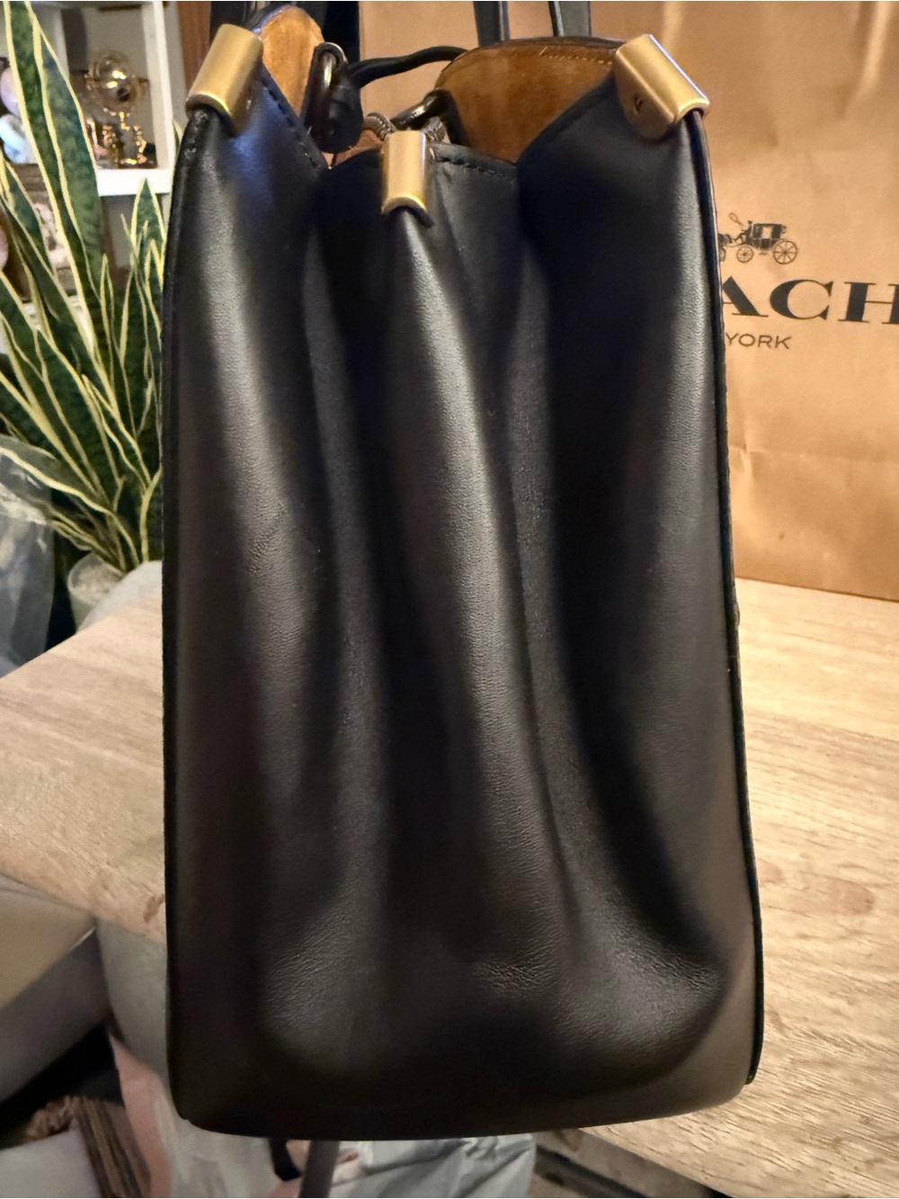 Coach Black Cooper Carryall 1941 - Picture 7 of 11